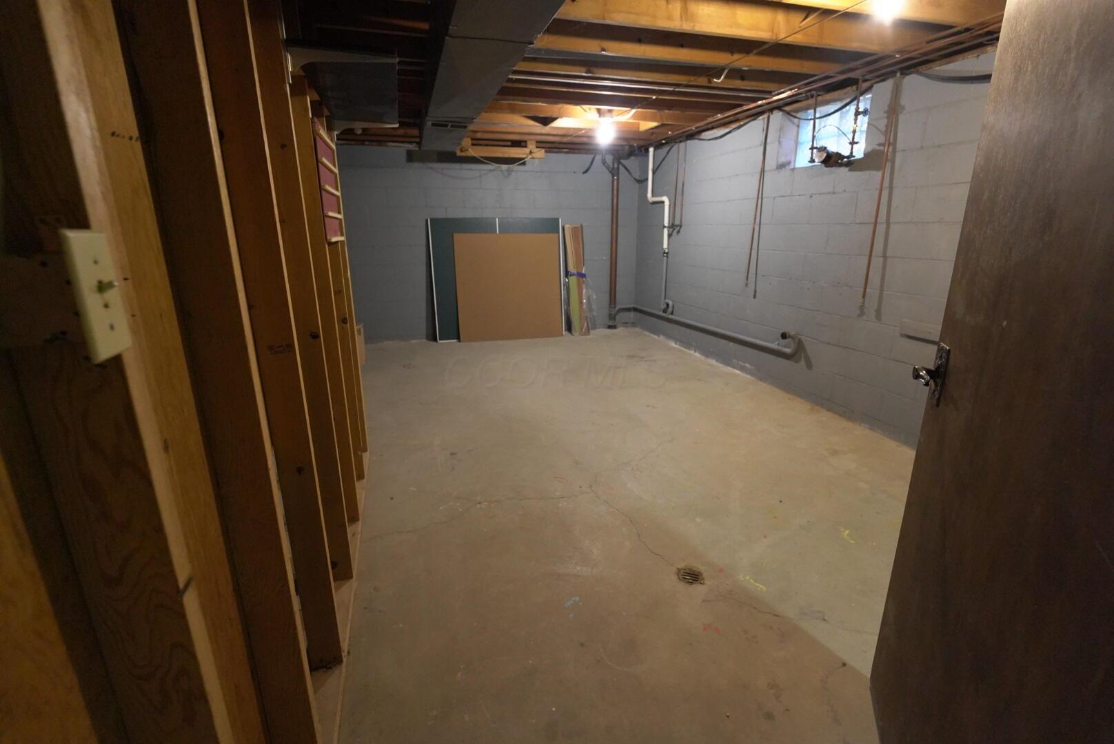 125 Crown Court, Lancaster, Ohio image 37
