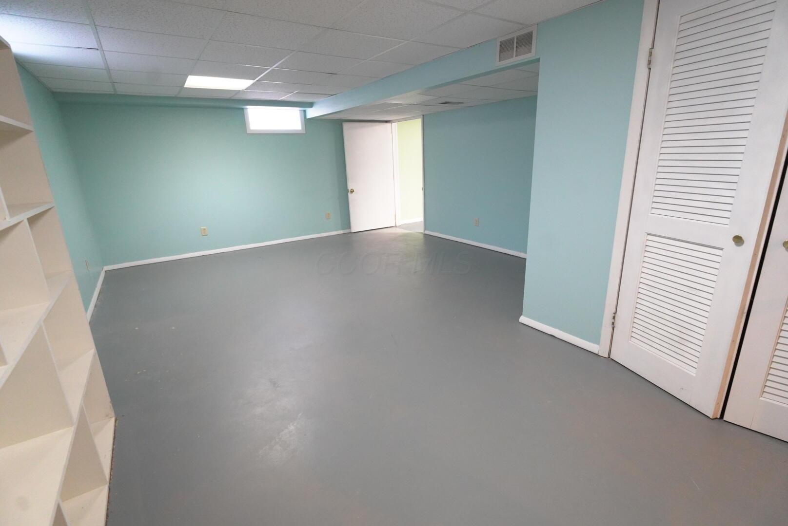125 Crown Court, Lancaster, Ohio image 35
