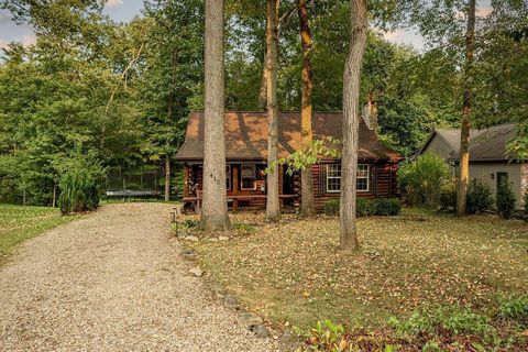 Photo of 410 Apple Hill Drive N, Howard, OH 43028 (MLS # 226016578)