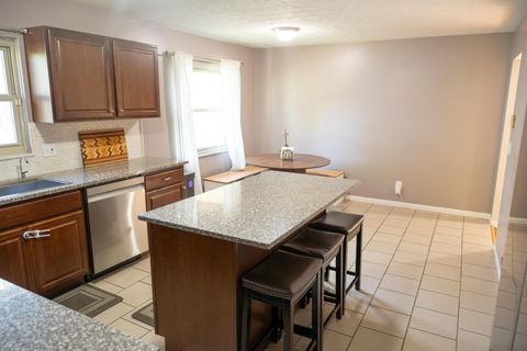 Tiny photo for 5022 Sienna Lane, Columbus, OH 43229 (MLS # 225041073)