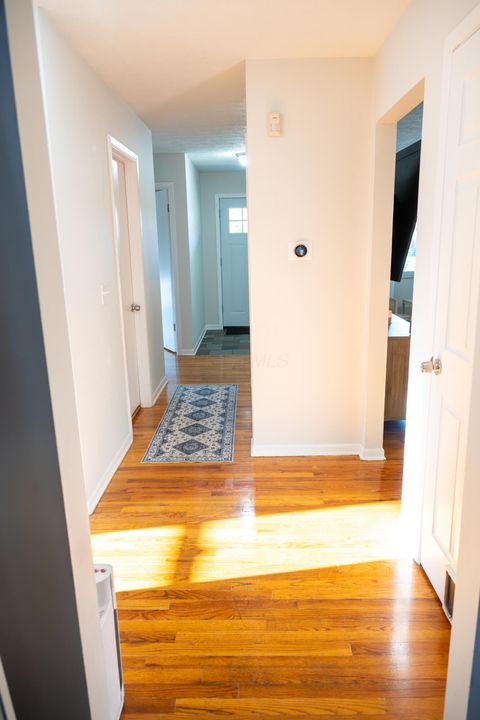 Tiny photo for 5022 Sienna Lane, Columbus, OH 43229 (MLS # 225041073)