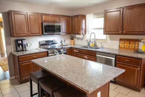 Tiny photo for 5022 Sienna Lane, Columbus, OH 43229 (MLS # 225041073)