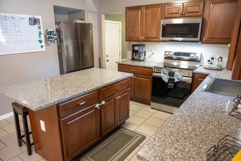 Tiny photo for 5022 Sienna Lane, Columbus, OH 43229 (MLS # 225041073)