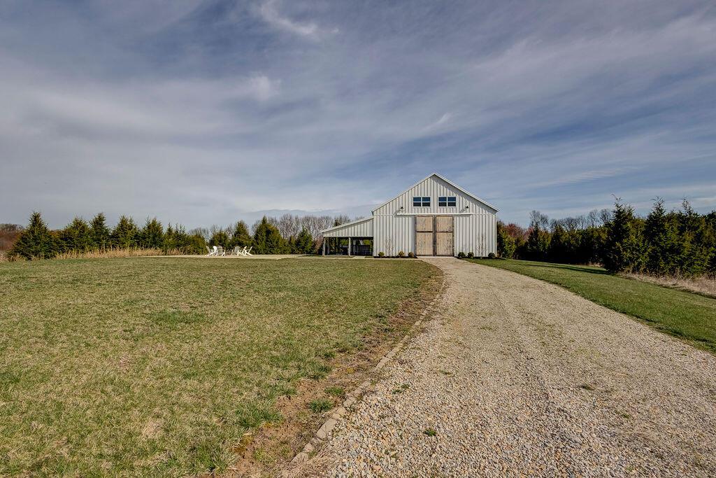 9476 Loches Road, Saint Louisville, Ohio image 43