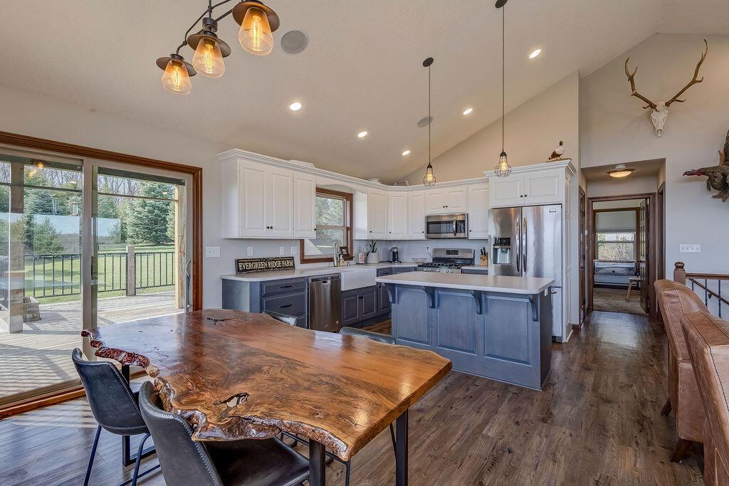 9476 Loches Road, Saint Louisville, Ohio image 25