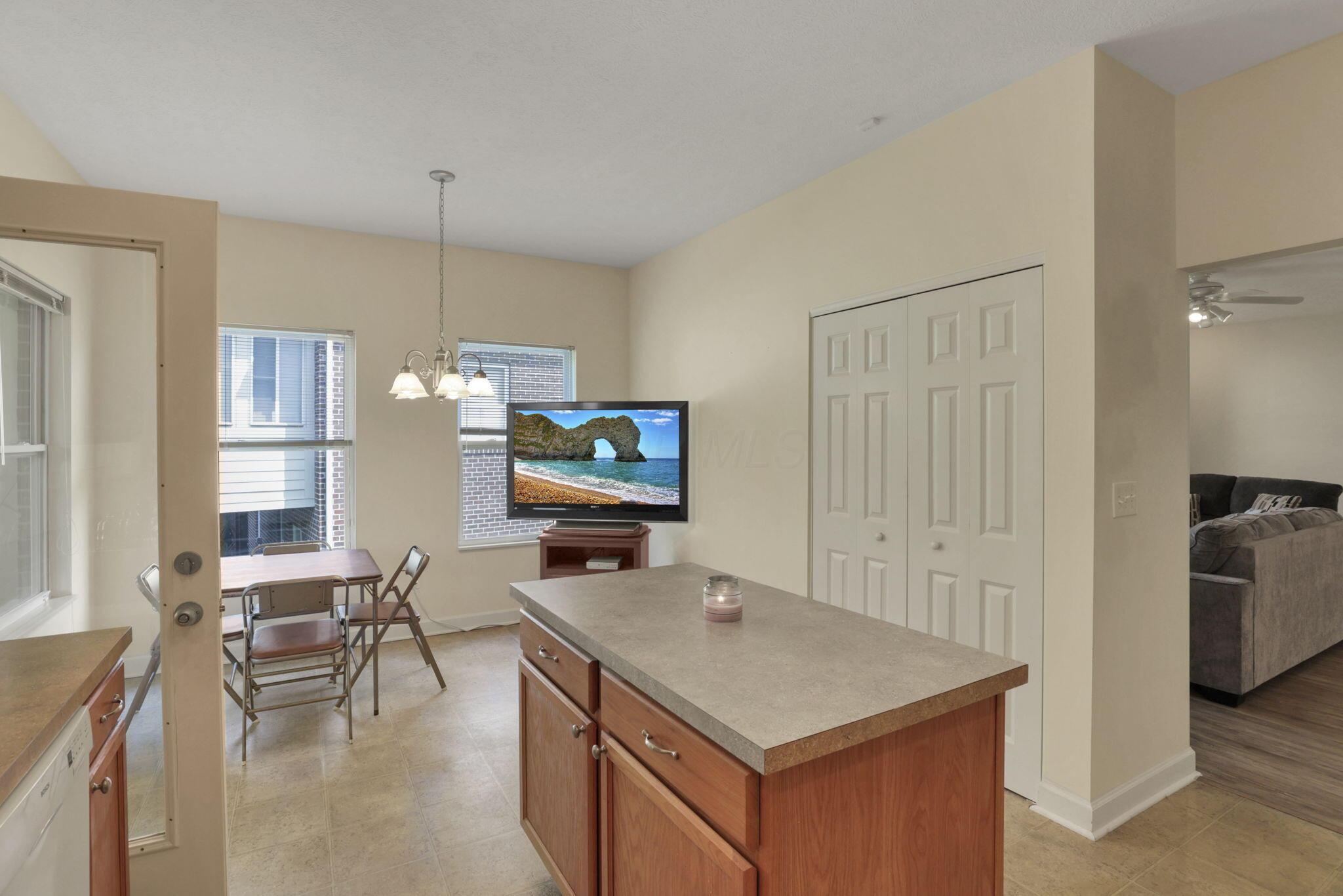 Westerville, Ohio 43081, United States, 2 Bedrooms Bedrooms, ,2 BathroomsBathrooms,Residential,Coming Soon,146311