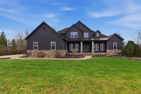 Photo of 113 Blackstone Court, Granville, OH 43023 (MLS # 226001508)