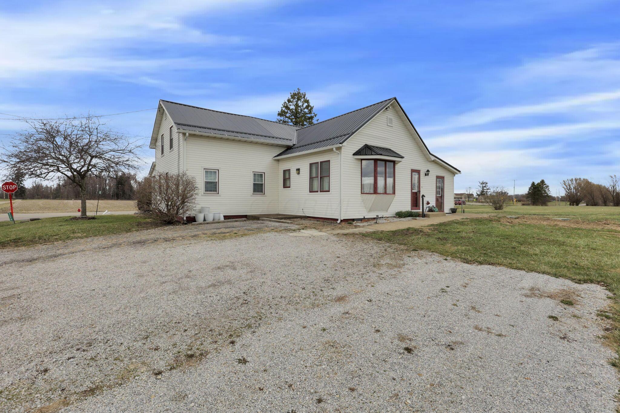 3270 Barnes Road, Centerburg, Ohio image 28