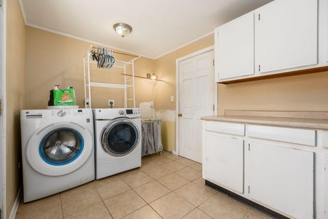 Tiny photo for 2640 Sherwood Road, Bexley, OH 43209 (MLS # 226018127)