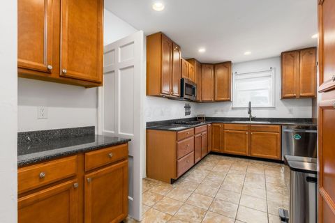 Tiny photo for 2640 Sherwood Road, Bexley, OH 43209 (MLS # 226018127)