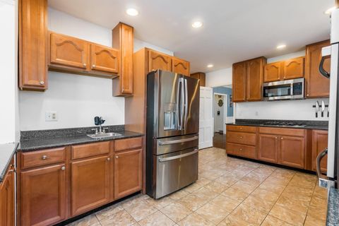 Tiny photo for 2640 Sherwood Road, Bexley, OH 43209 (MLS # 226018127)