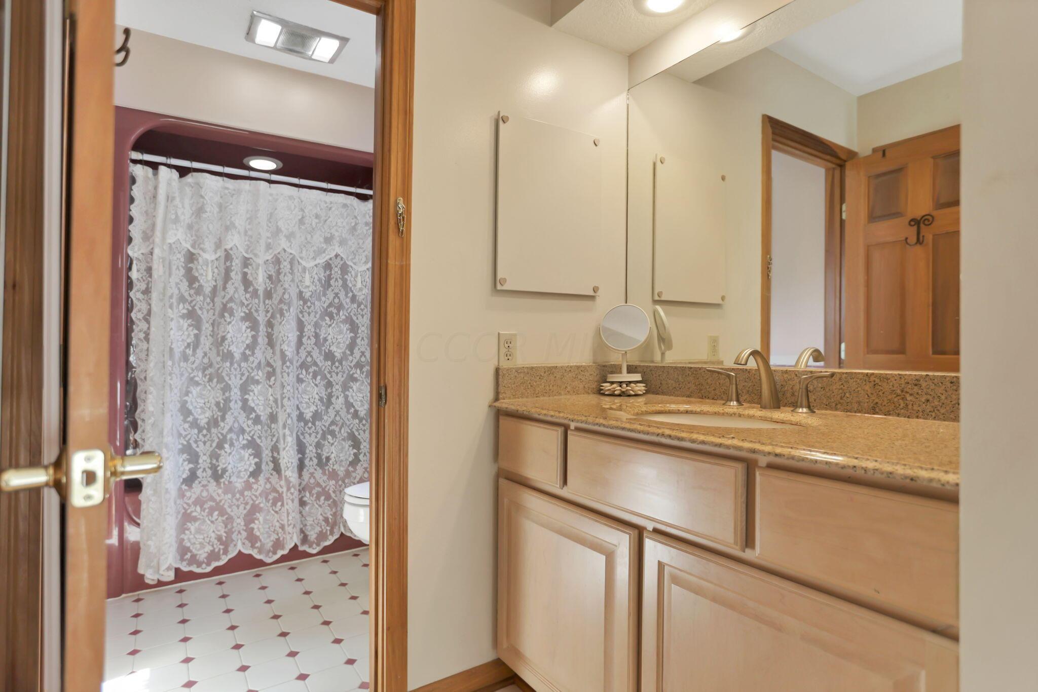 155 Victoria Drive, Granville, Ohio image 22