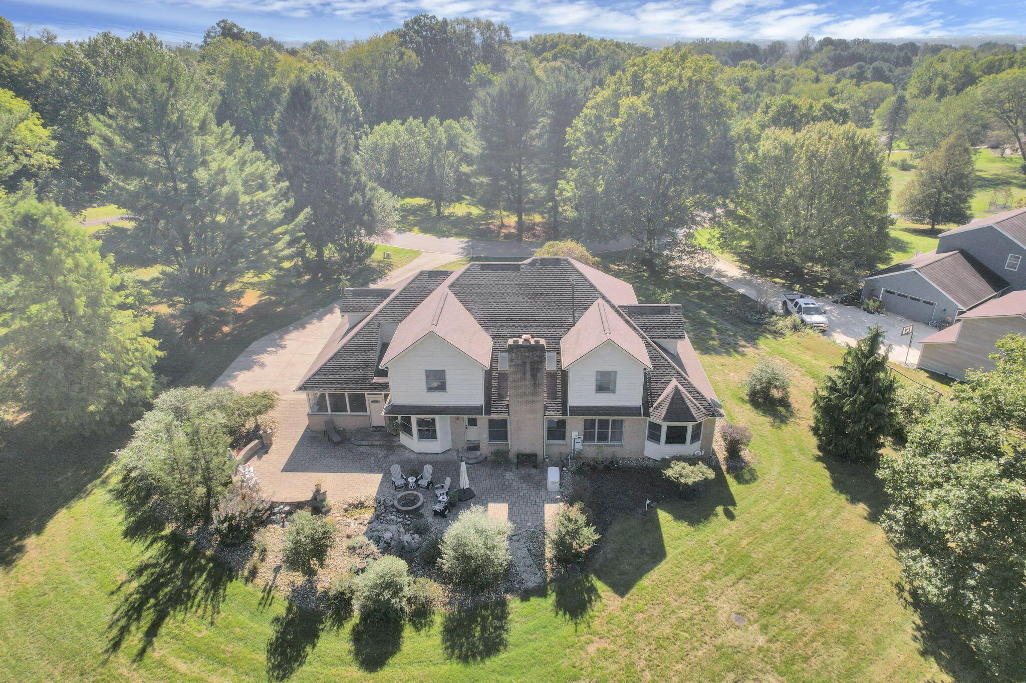 155 Victoria Drive, Granville, Ohio image 2