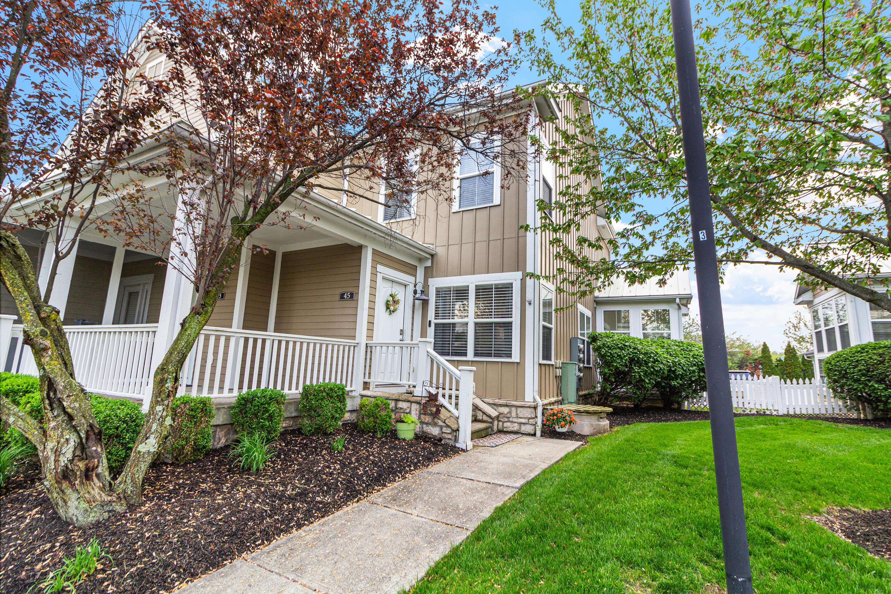 45 Traditions Way, Powell, Ohio image 1