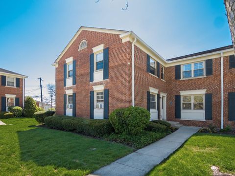 Photo of 1775 Northwest Court 105 #105, Columbus, OH 43212 (MLS # 226011077)