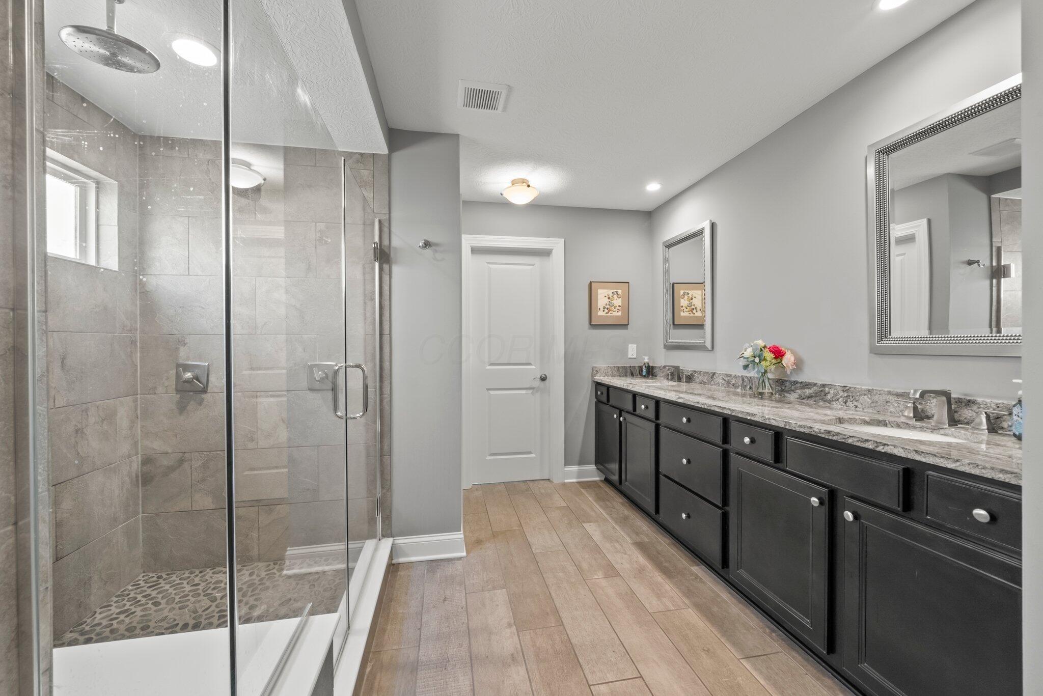 10640 Honeysuckle Way, Plain City, Ohio image 37