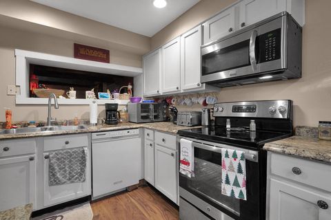 Tiny photo for 1576 Miami Trace Road SE, Washington Court House, OH 43160 (MLS # 225044783)