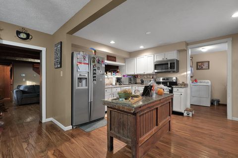 Tiny photo for 1576 Miami Trace Road SE, Washington Court House, OH 43160 (MLS # 225044783)