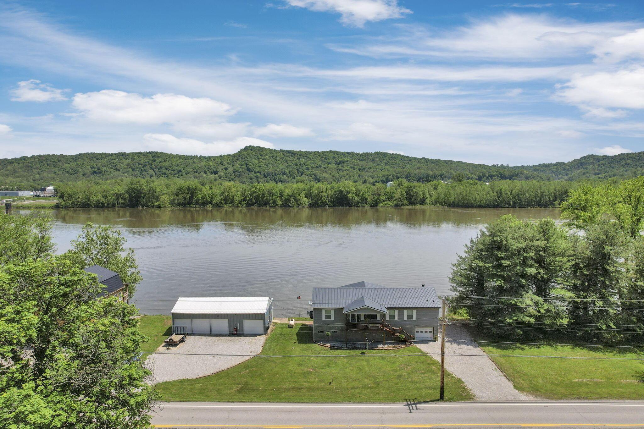 47598 State Route 7, New Matamoras, Ohio image 1