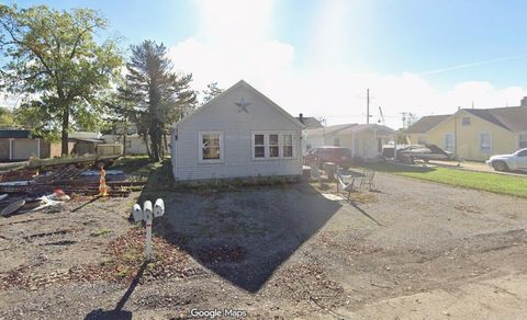 Photo of 160 Burkhart Avenue, Russells Point, OH 43348 (MLS # 226004523)