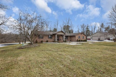 Photo of 4821 Hazelton Etna Road SW, Pataskala, OH 43062 (MLS # 226004725)