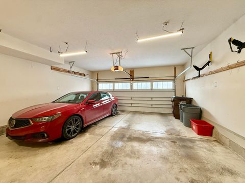 Tiny photo for 2014 Palouse Drive, London, OH 43140 (MLS # 226002972)