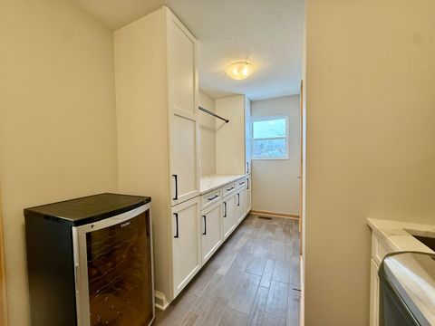 Tiny photo for 2014 Palouse Drive, London, OH 43140 (MLS # 226002972)