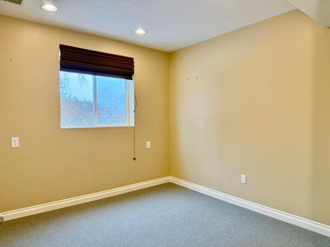 Tiny photo for 2014 Palouse Drive, London, OH 43140 (MLS # 226002972)