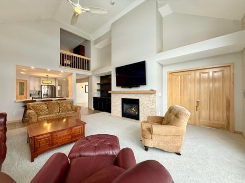 Tiny photo for 2014 Palouse Drive, London, OH 43140 (MLS # 226002972)