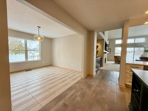 Tiny photo for 2014 Palouse Drive, London, OH 43140 (MLS # 226002972)