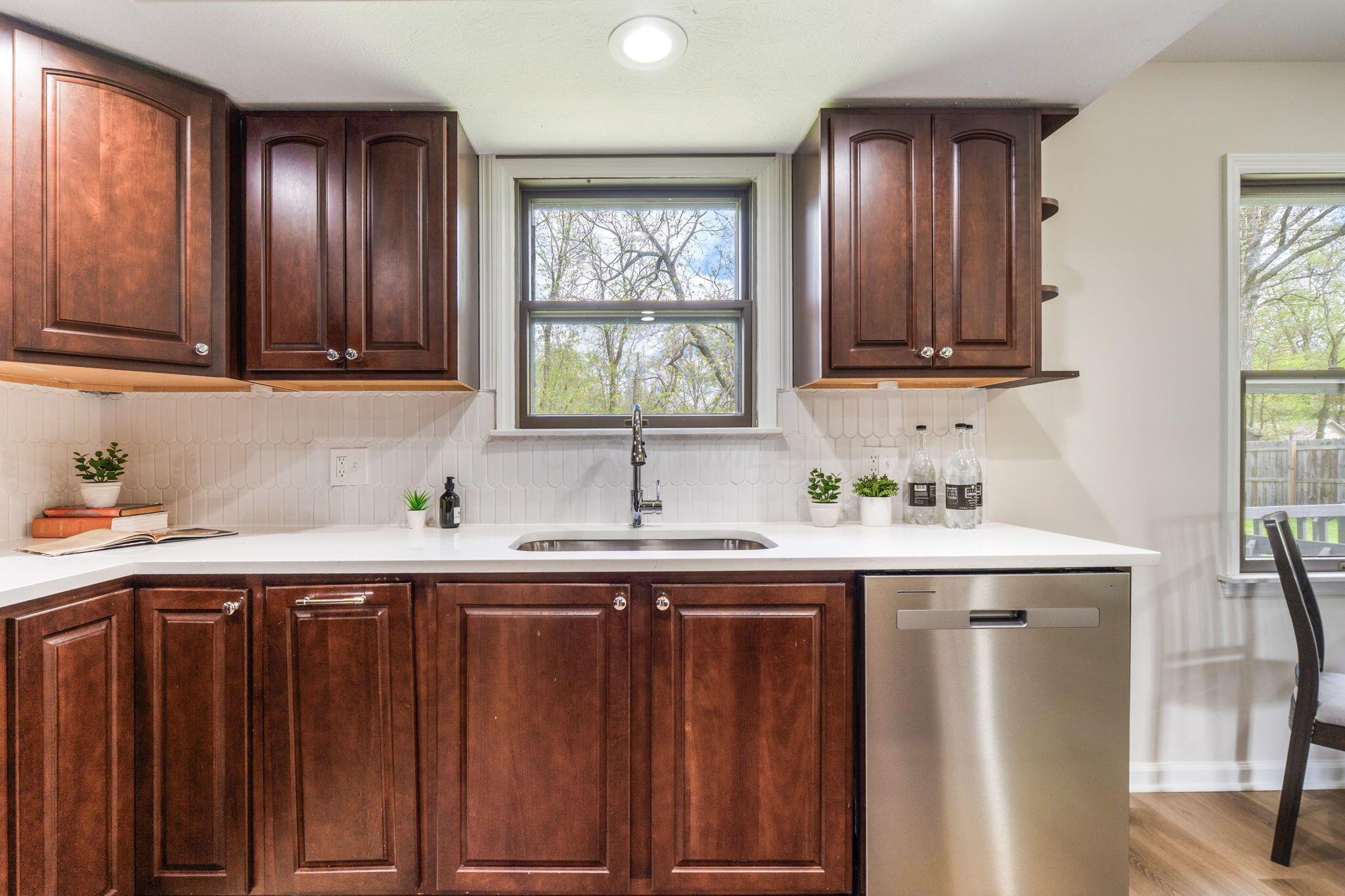 1217 Firethorn Drive, Bellefontaine, Ohio image 16