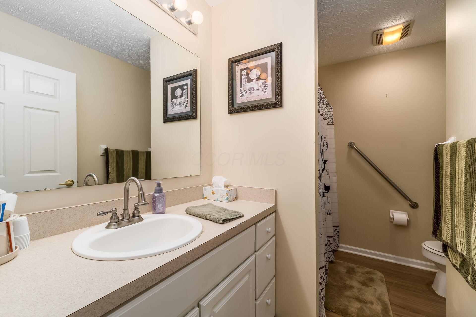 6621 Eagle Ridge Lane #9C, Canal Winchester, Ohio image 18