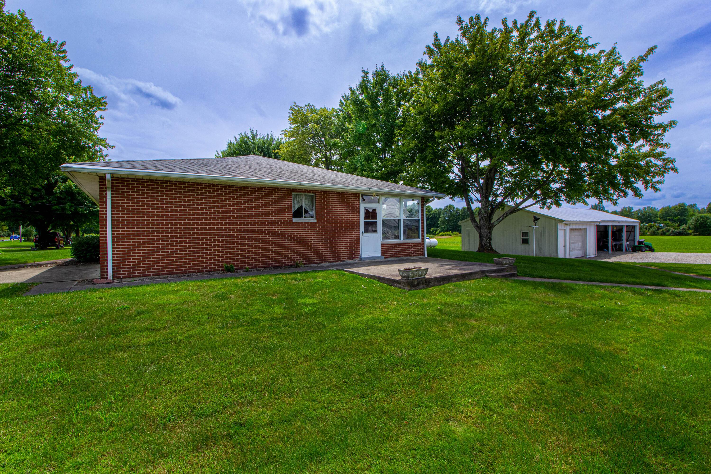 Photo 18 of 18 of 3601 N Waggoner Road M house