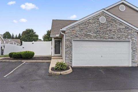 Condo For Sale - 5164 Mantua Drive #65A<br/> Franklin County, Canal Winchester, OH 43110