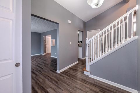 Tiny photo for 2706 Maywood Road, Columbus, OH 43232 (MLS # 225045129)