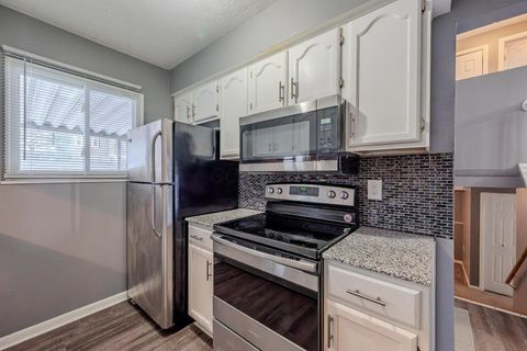 Tiny photo for 2706 Maywood Road, Columbus, OH 43232 (MLS # 225045129)