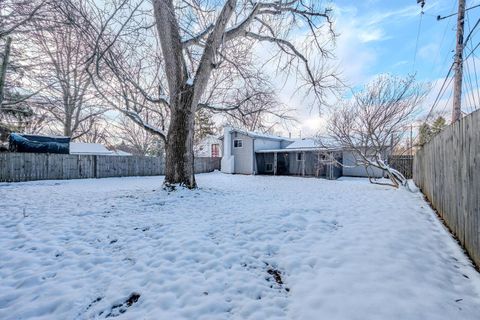 Tiny photo for 2706 Maywood Road, Columbus, OH 43232 (MLS # 225045129)