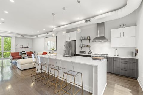 Tiny photo for 239 Auden Avenue, Columbus, OH 43215 (MLS # 226000834)