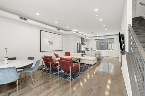 Tiny photo for 239 Auden Avenue, Columbus, OH 43215 (MLS # 226000834)