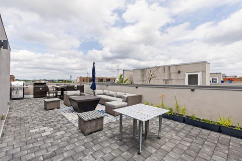 Tiny photo for 239 Auden Avenue, Columbus, OH 43215 (MLS # 226000834)