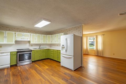 Tiny photo for 364 E College Avenue, Westerville, OH 43081 (MLS # 225037505)