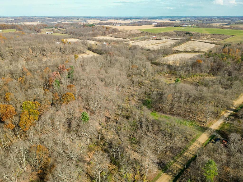 Baird Road, Bladensburg, Ohio image 4