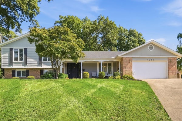 1020 CRESTWOOD HILLS DR, VANDALIA, OH 45377 - Image a95ff5ea697bb5d83a42e4610faefcd4/1110371232