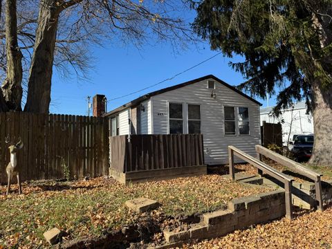 Photo of 607 Smith Street, Mount Vernon, OH 43050 (MLS # 225044170)