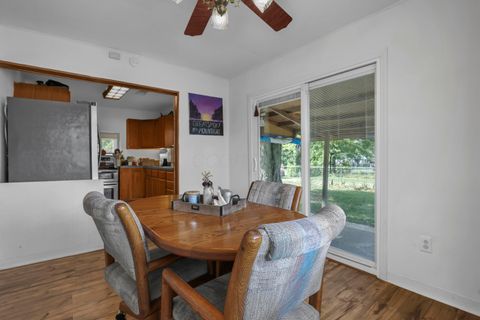 Tiny photo for 868 Lawndale Avenue, Columbus, OH 43207 (MLS # 225037770)