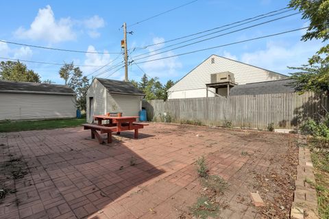 Tiny photo for 868 Lawndale Avenue, Columbus, OH 43207 (MLS # 225037770)