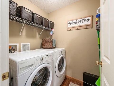 Tiny photo for 4152 Nafzger Drive, Columbus, OH 43230 (MLS # 225041029)