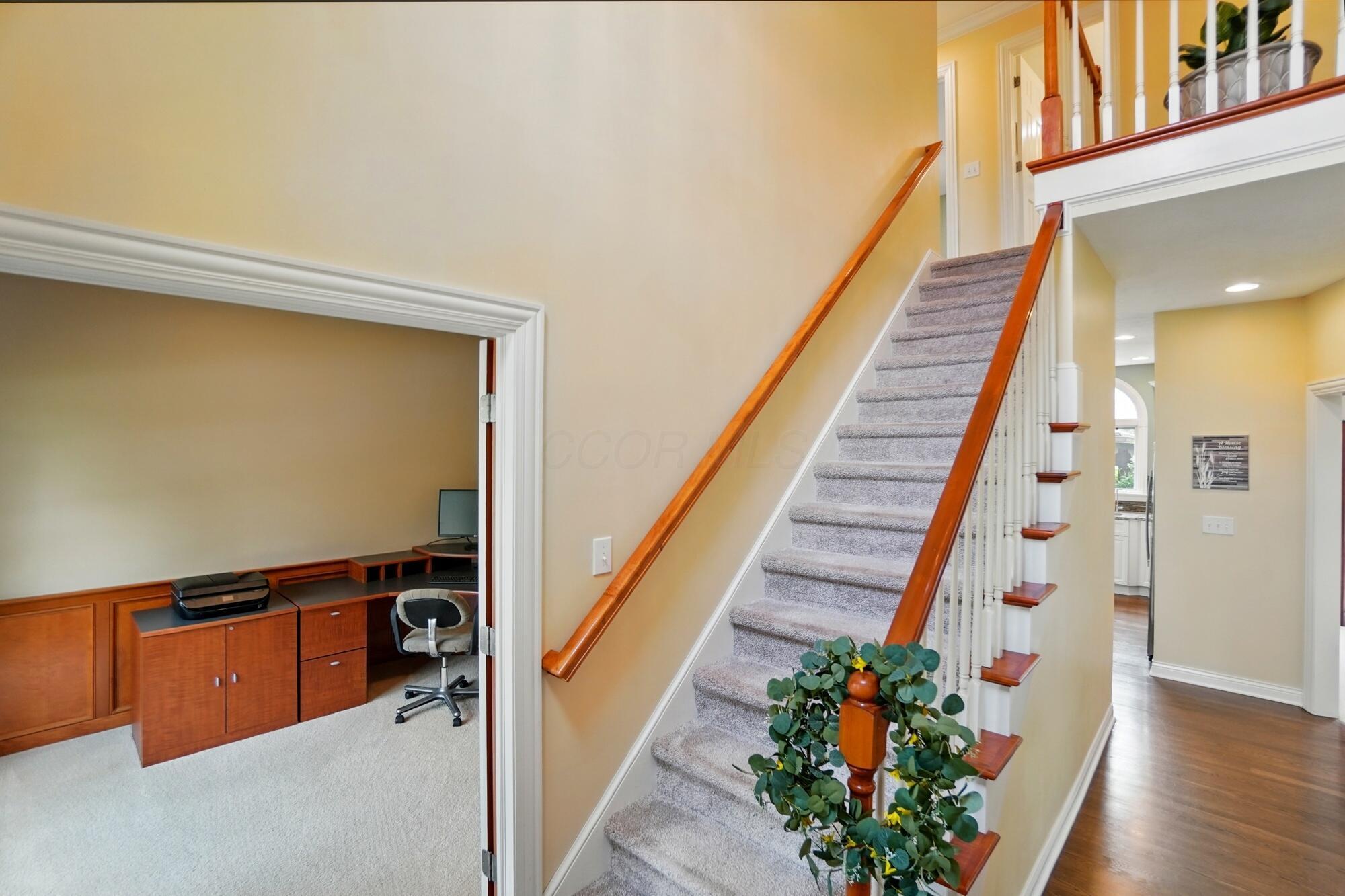 6467 Spring Run Drive, Westerville, Ohio image 10