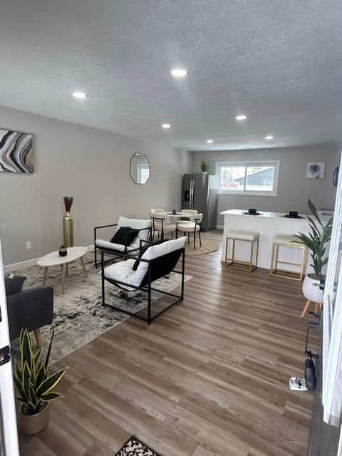 Tiny photo for 1861 Alvason Avenue, Columbus, OH 43219 (MLS # 225044846)