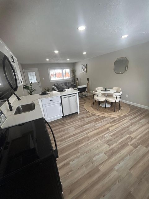 Tiny photo for 1861 Alvason Avenue, Columbus, OH 43219 (MLS # 225044846)